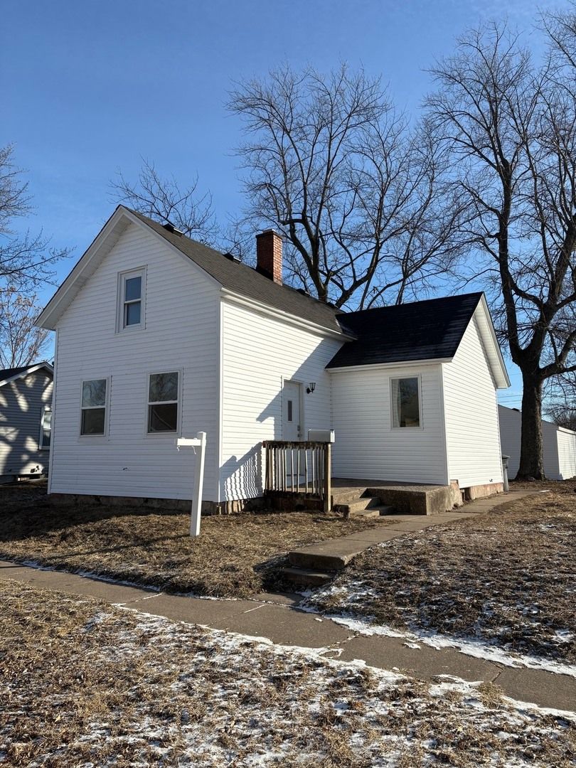 819 5th Street — Rock Island, IL 61201