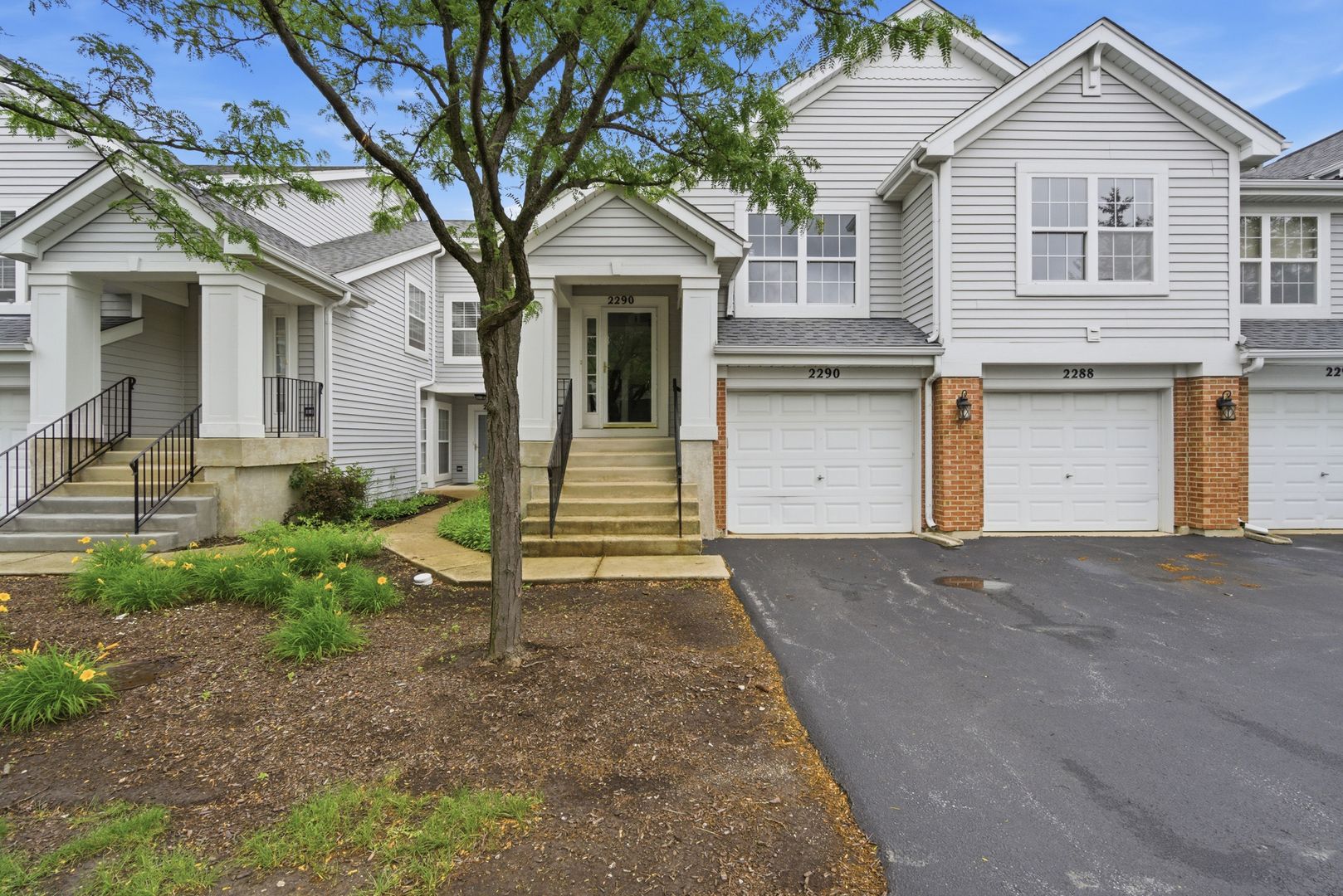 2290 Scott Lane #2290 — Aurora, IL 60502