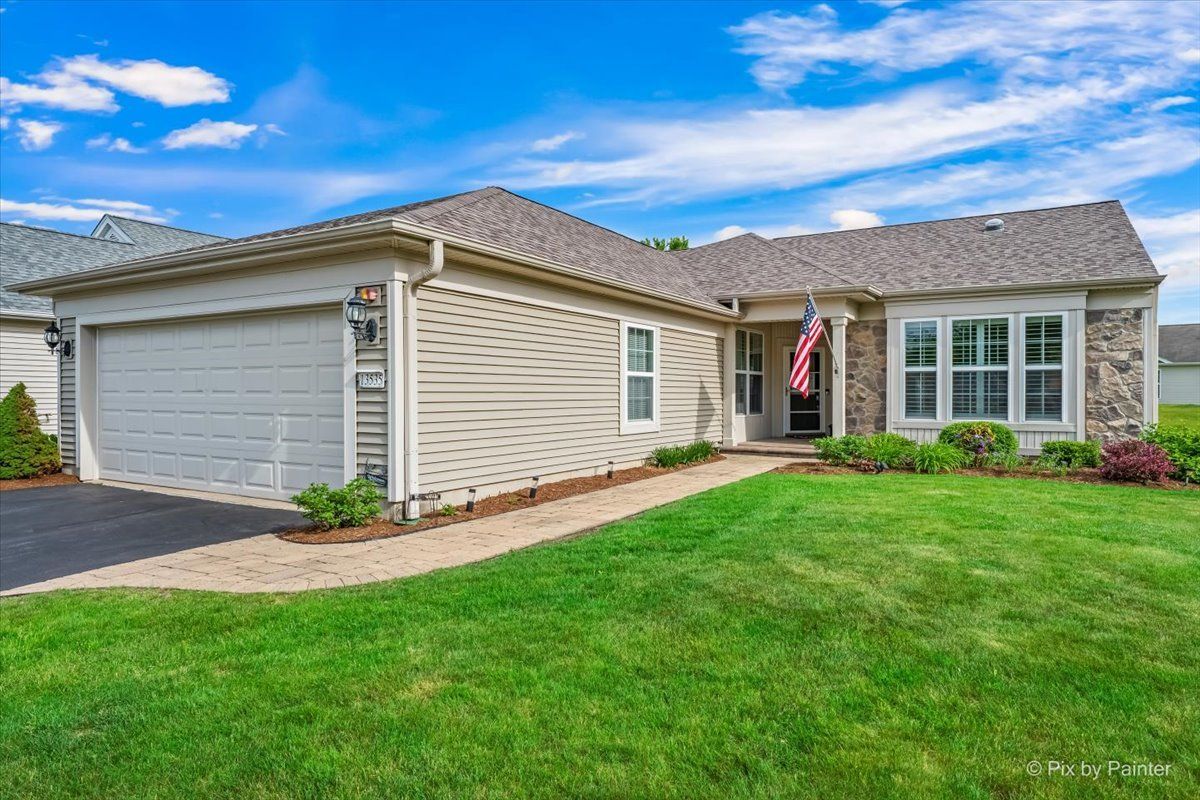 13535 Ivy Drive — Huntley, IL 60142