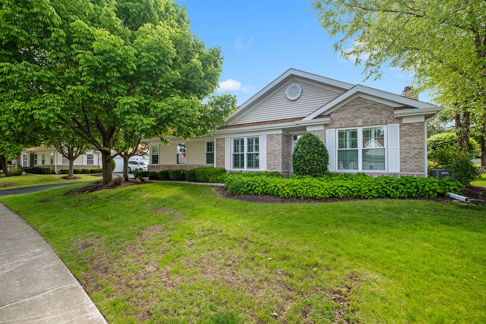 21445 W Douglas Lane — Plainfield, IL 60544