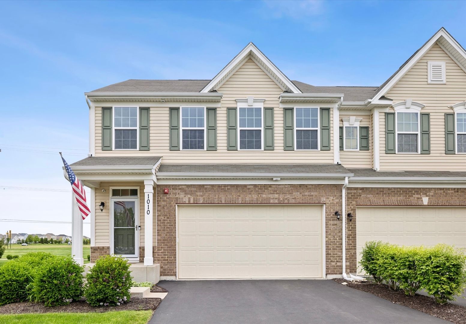 1010 Sears Circle — Elburn, IL 60119