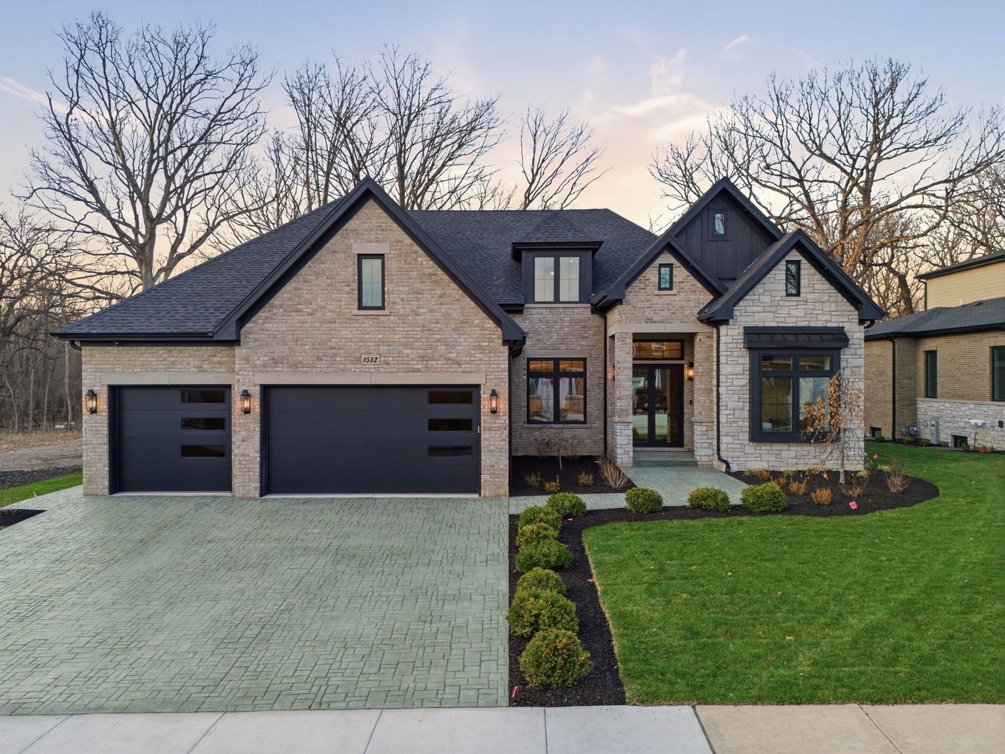 1532 Linden Circle — Lemont, IL 60439