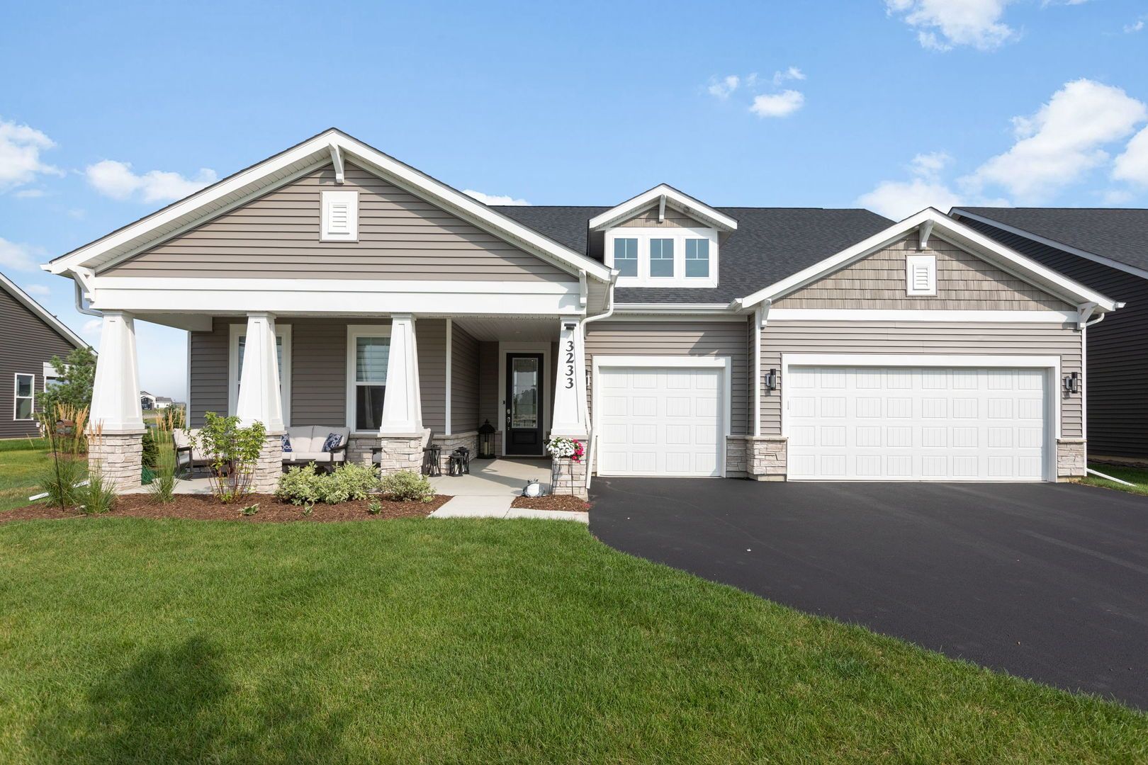 3233 Lincoln Prairie Boulevard — Aurora, IL 60503