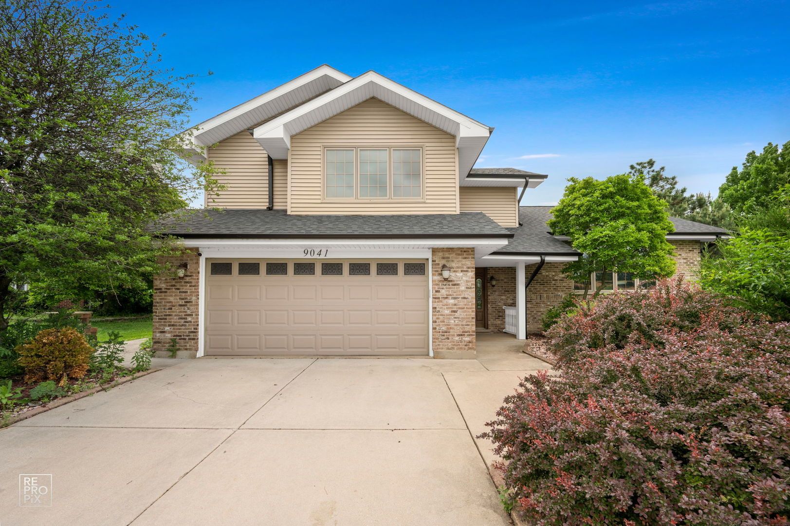 9041 Sunrise Lane — Orland Park, IL 60462