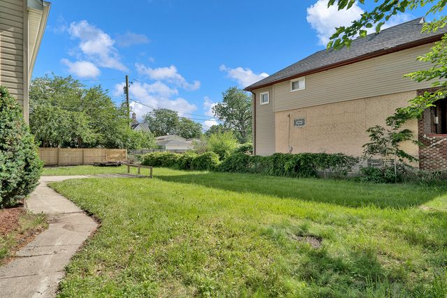 430 W 98th Place — Chicago, IL 60628