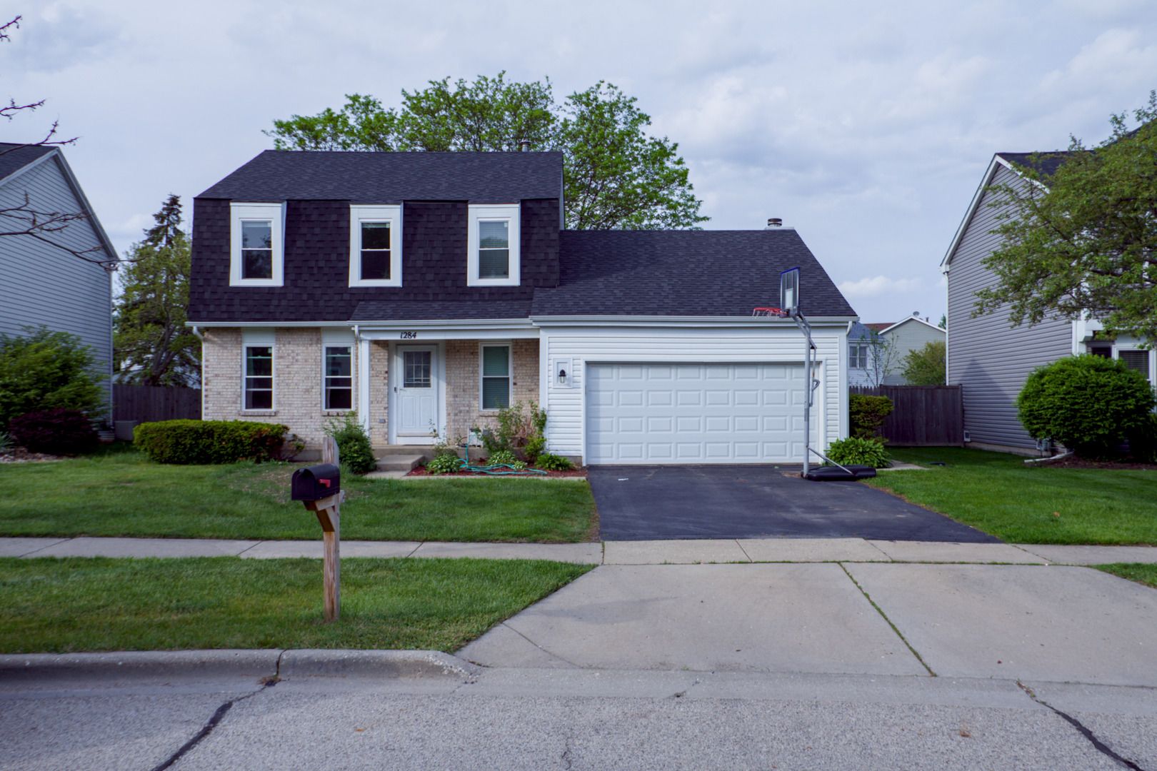 1284 Regent Drive — Mundelein, IL 60060