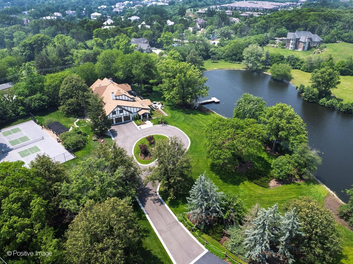 10S370 Madison Street — Burr Ridge, IL 60527