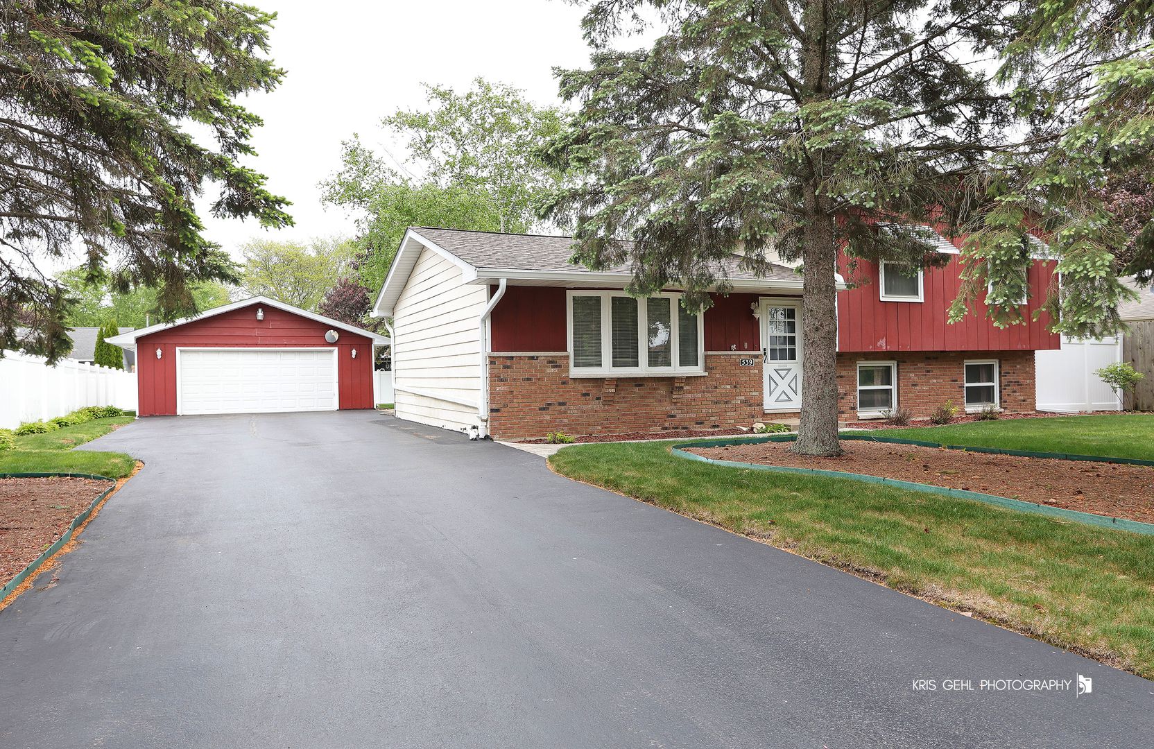 539 Thompson Avenue — Winthrop Harbor, IL 60096