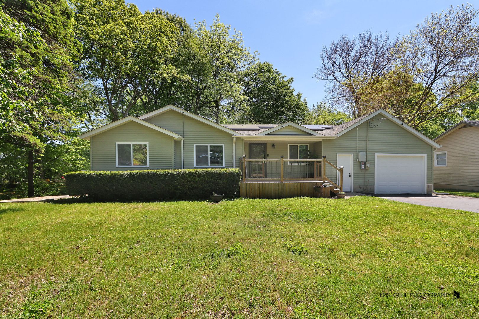 231 Oakdale Avenue — Winthrop Harbor, IL 60096