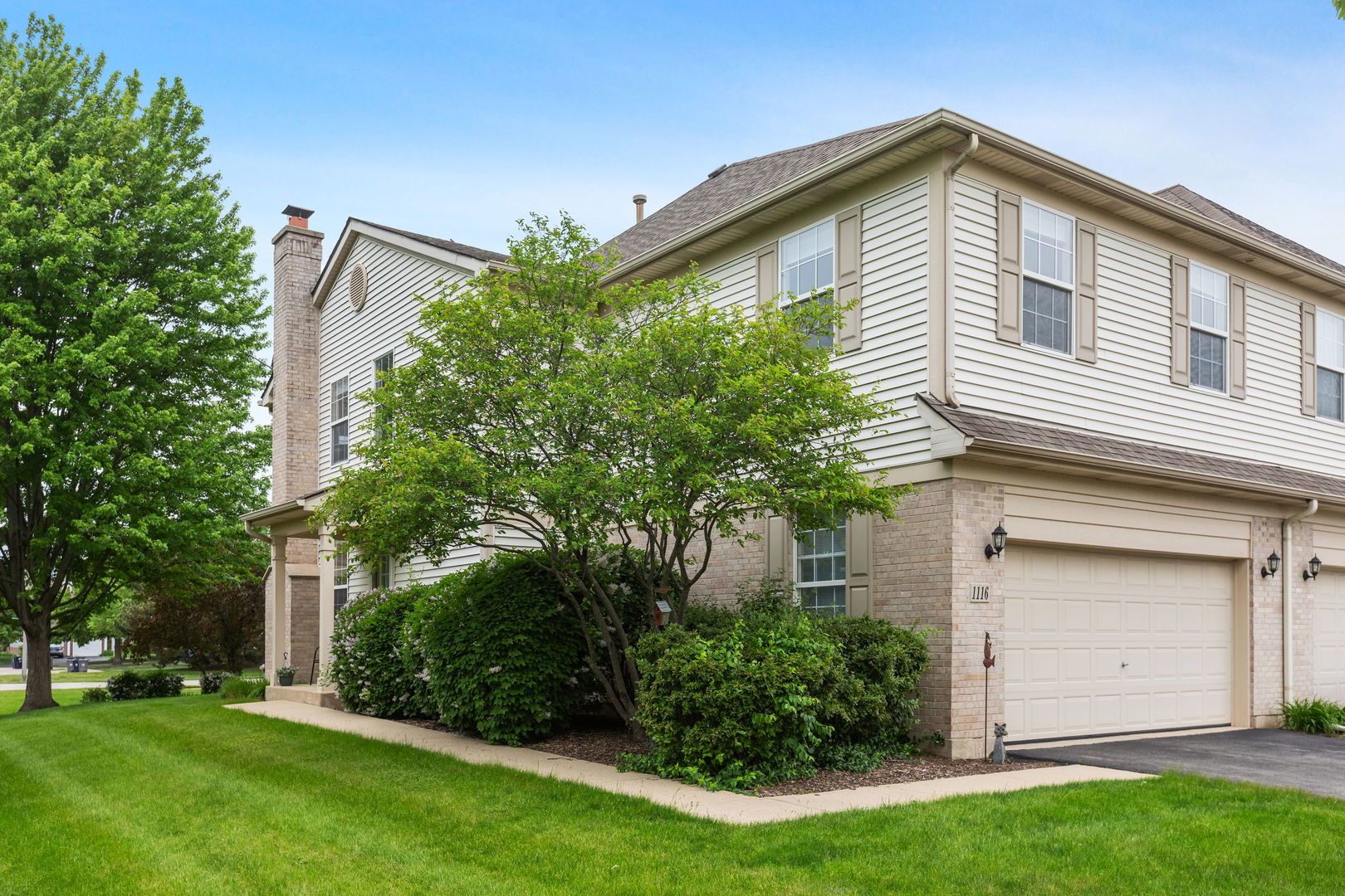 1116 Loganbury Court — Elgin, IL 60120