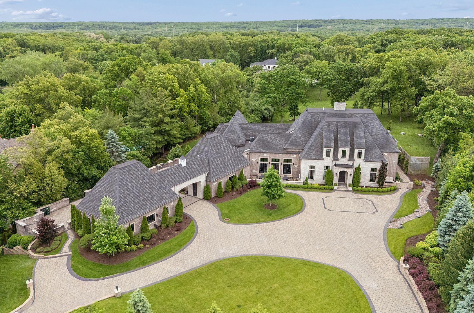 15w181 87th Street — Burr Ridge, IL 60527