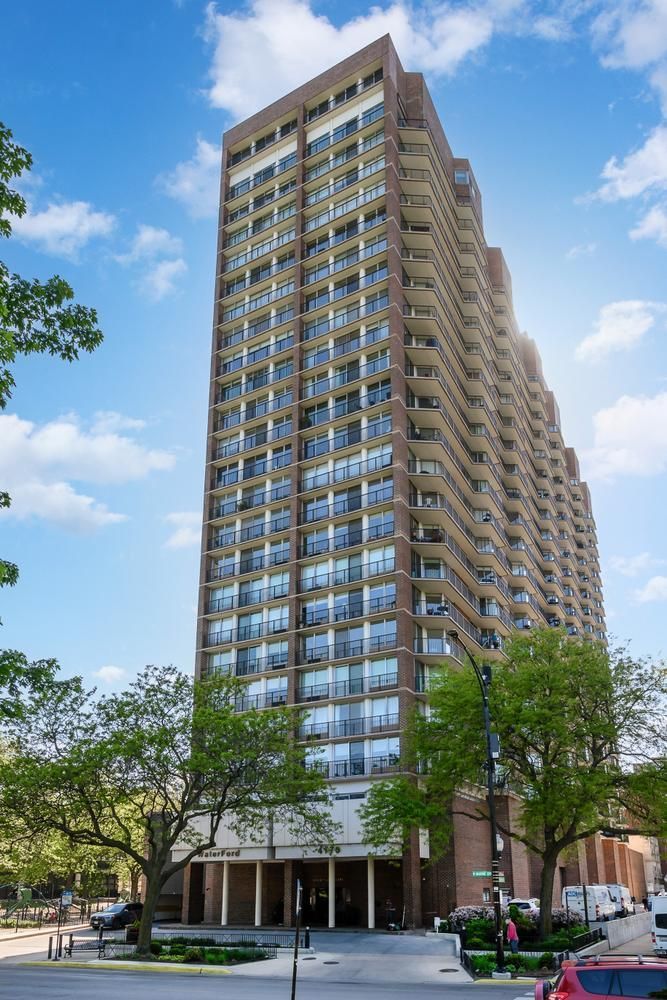 4170 N Marine Drive #24H — Chicago, IL 60613