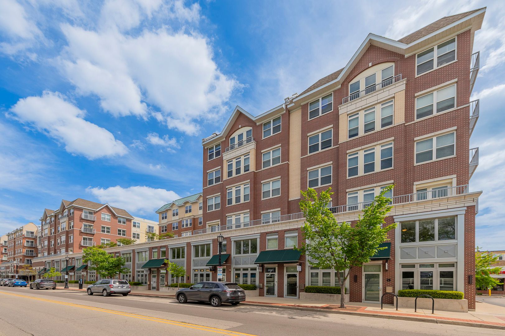 737 Chicago Avenue #731 — Evanston, IL 60202