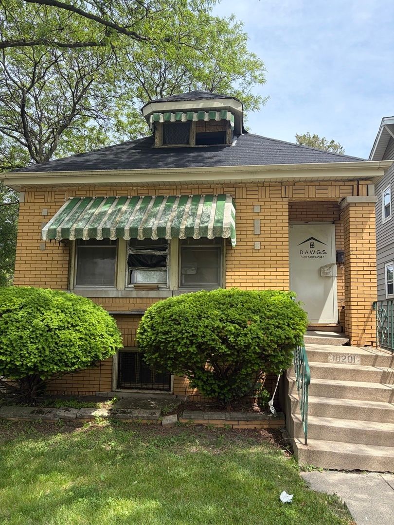 10201 S Princeton Avenue — Chicago, IL 60628