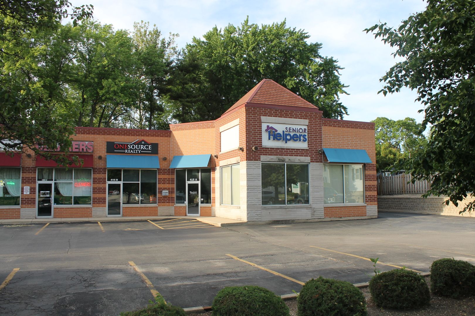 415 E State Street — Geneva, IL 60134