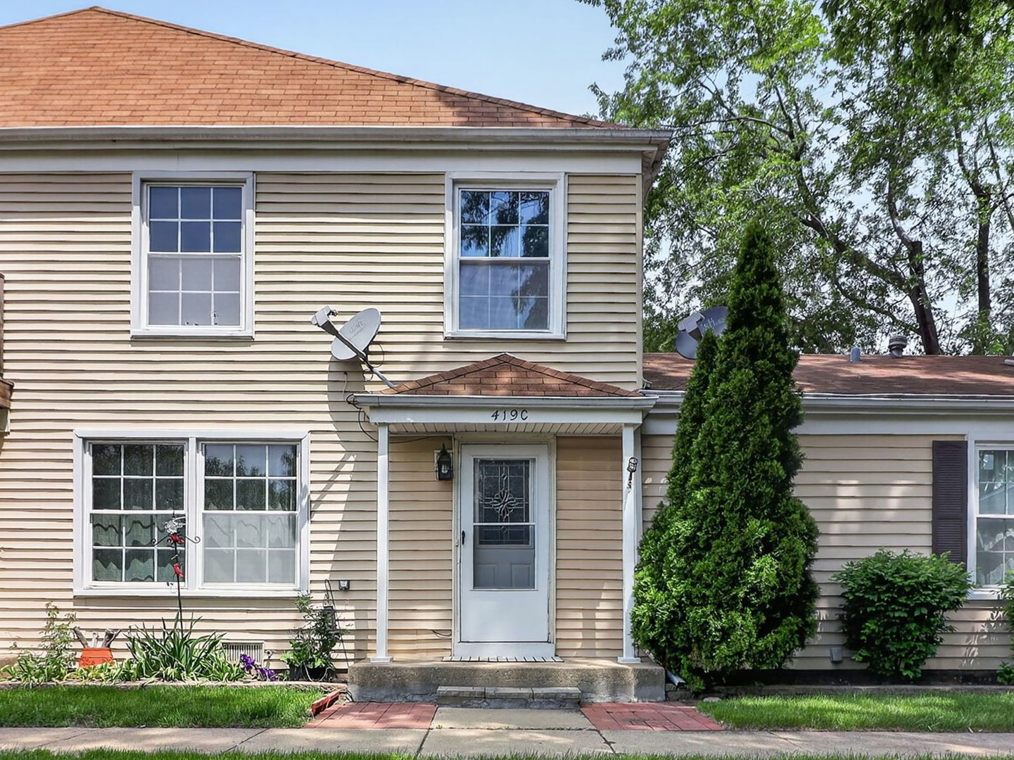 419 Sidney Avenue #C — Glendale Heights, IL 60139