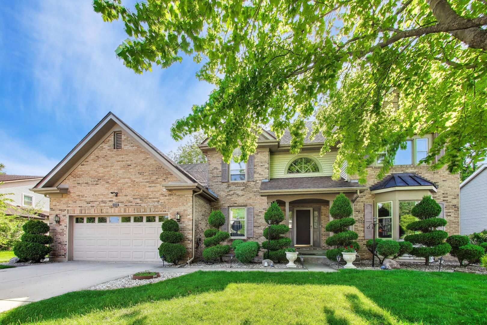 1120 Redwood Drive — Algonquin, IL 60102