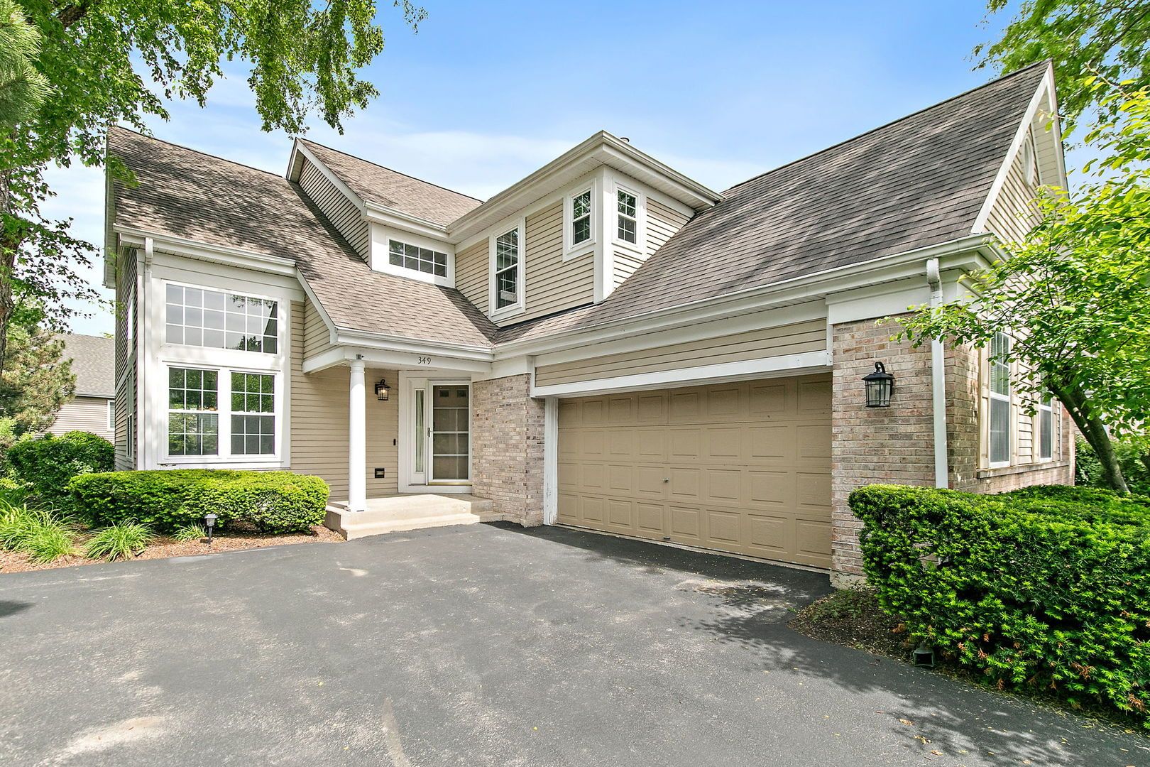 349 Hampton Court — Crystal Lake, IL 60012