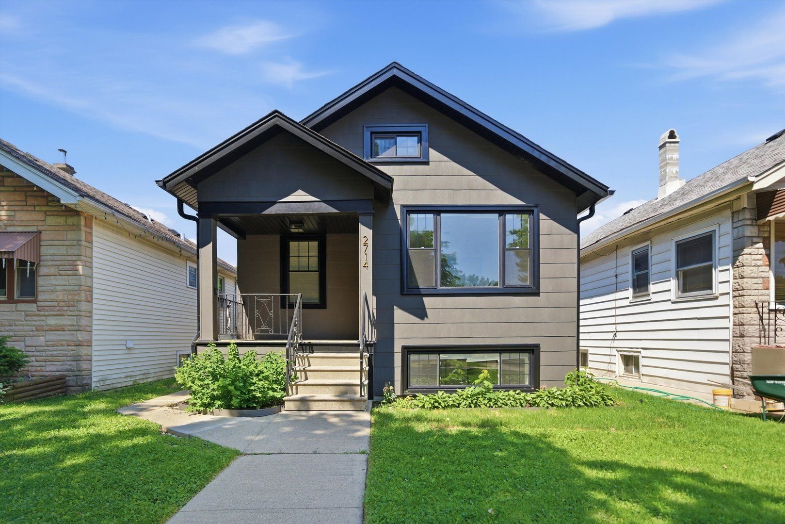 2714 N New England Avenue — Chicago, IL 60707