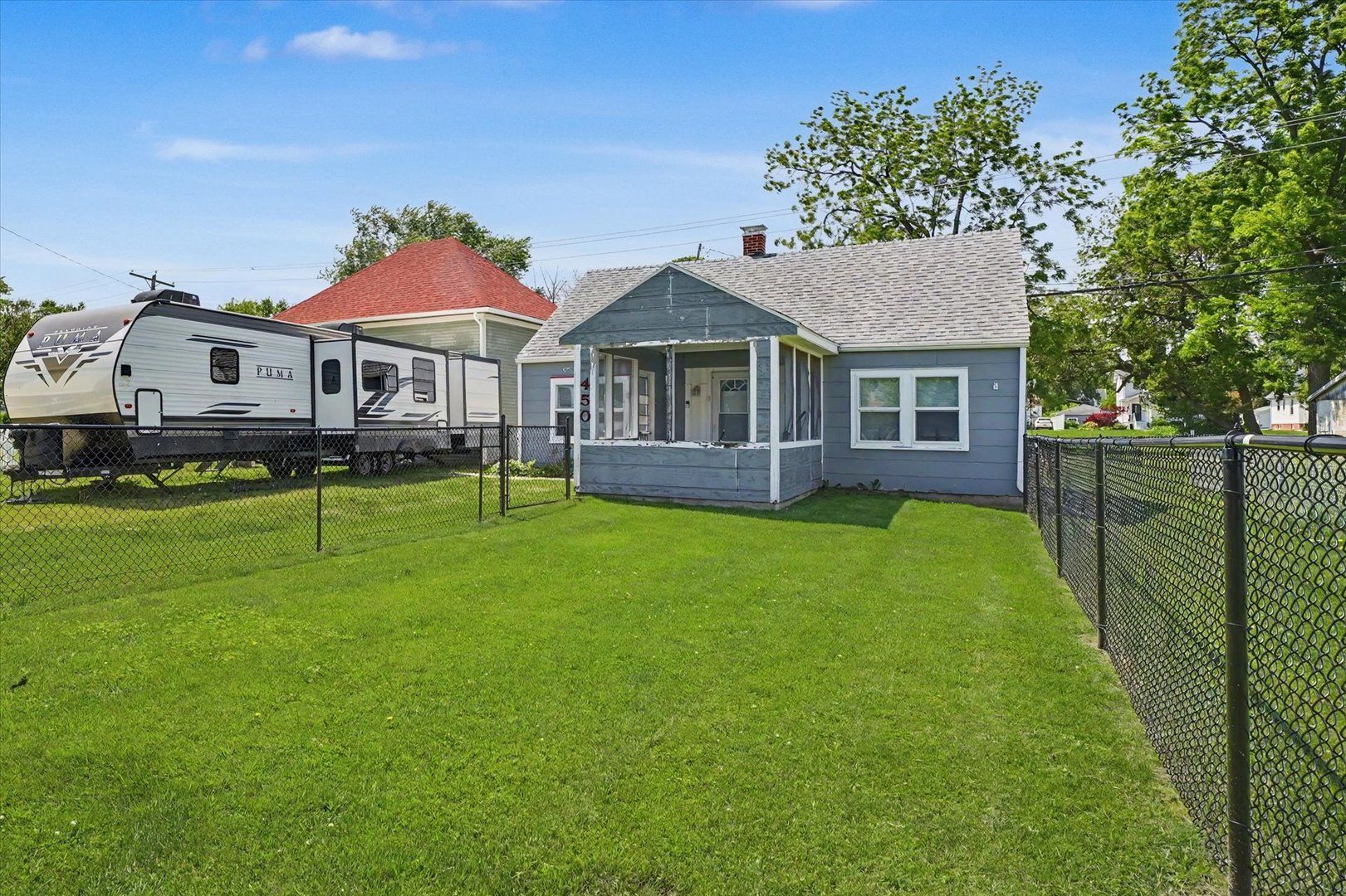 450 E Orleans Street — Paxton, IL 60957