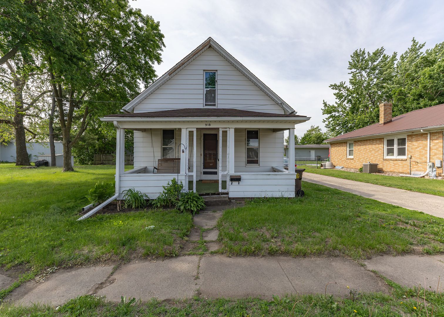 918 16th Avenue — Fulton, IL 61252