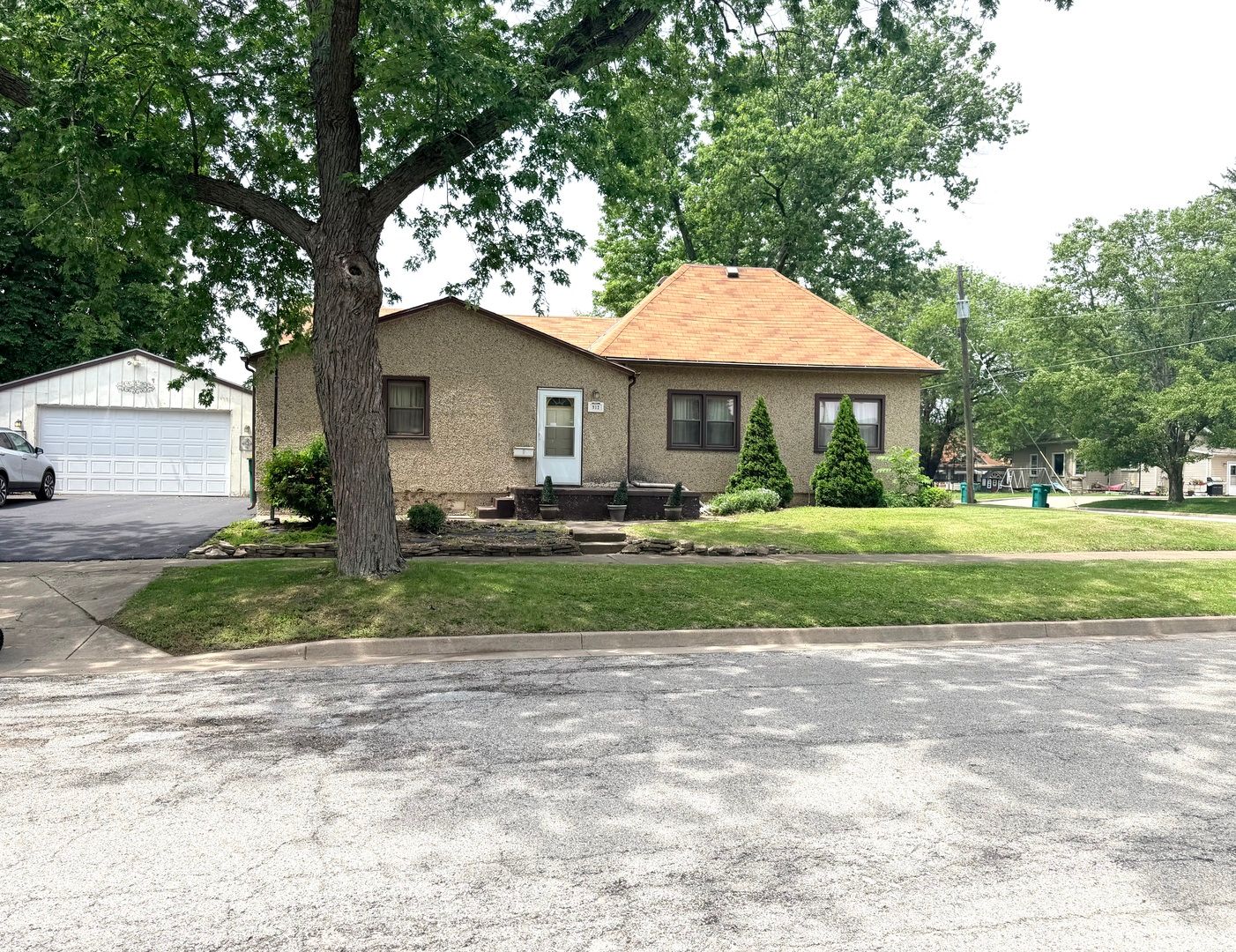 912 N Monroe Street — Streator, IL 61364