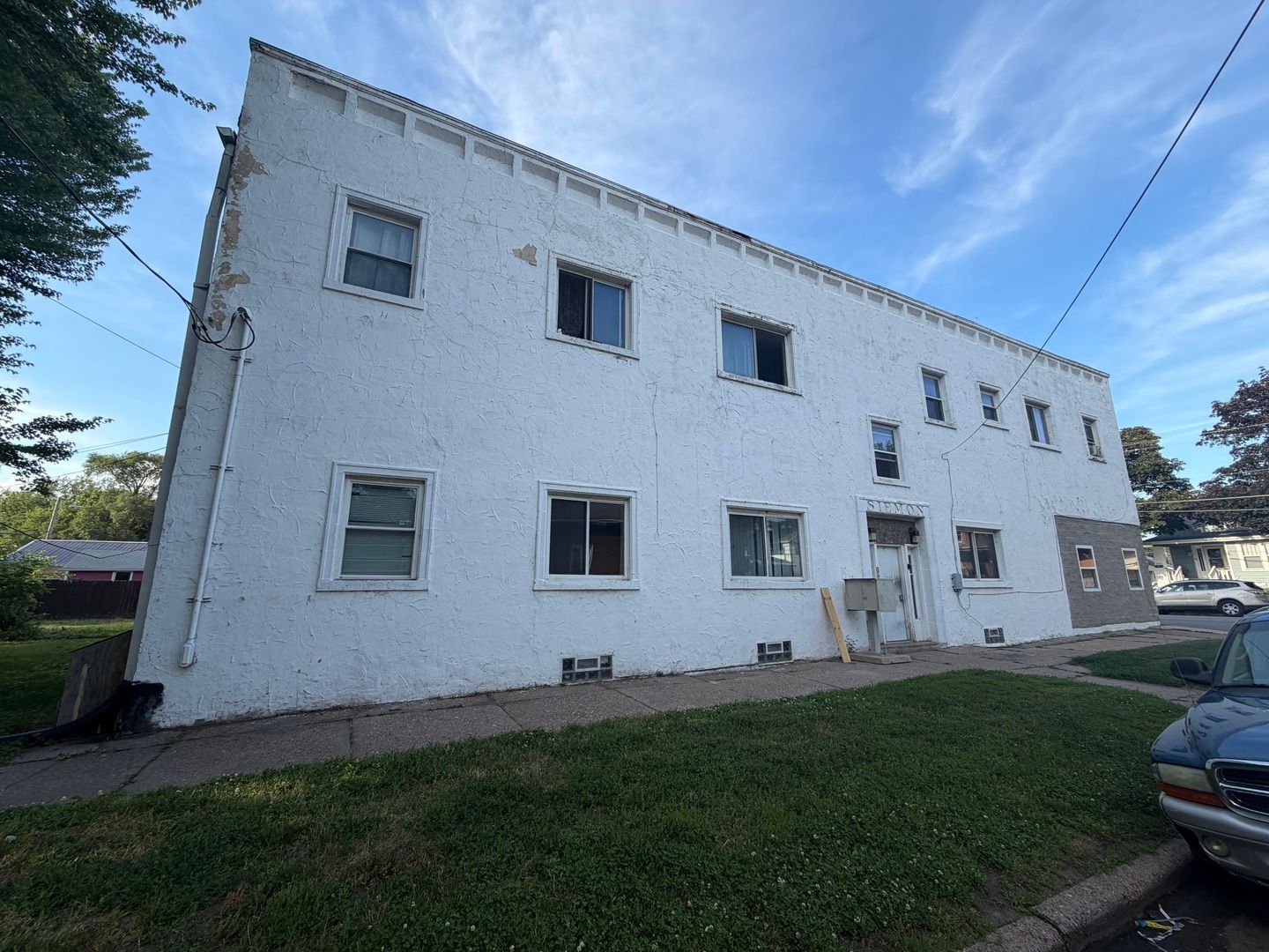 1930 9th Street — Rock Island, IL 61201