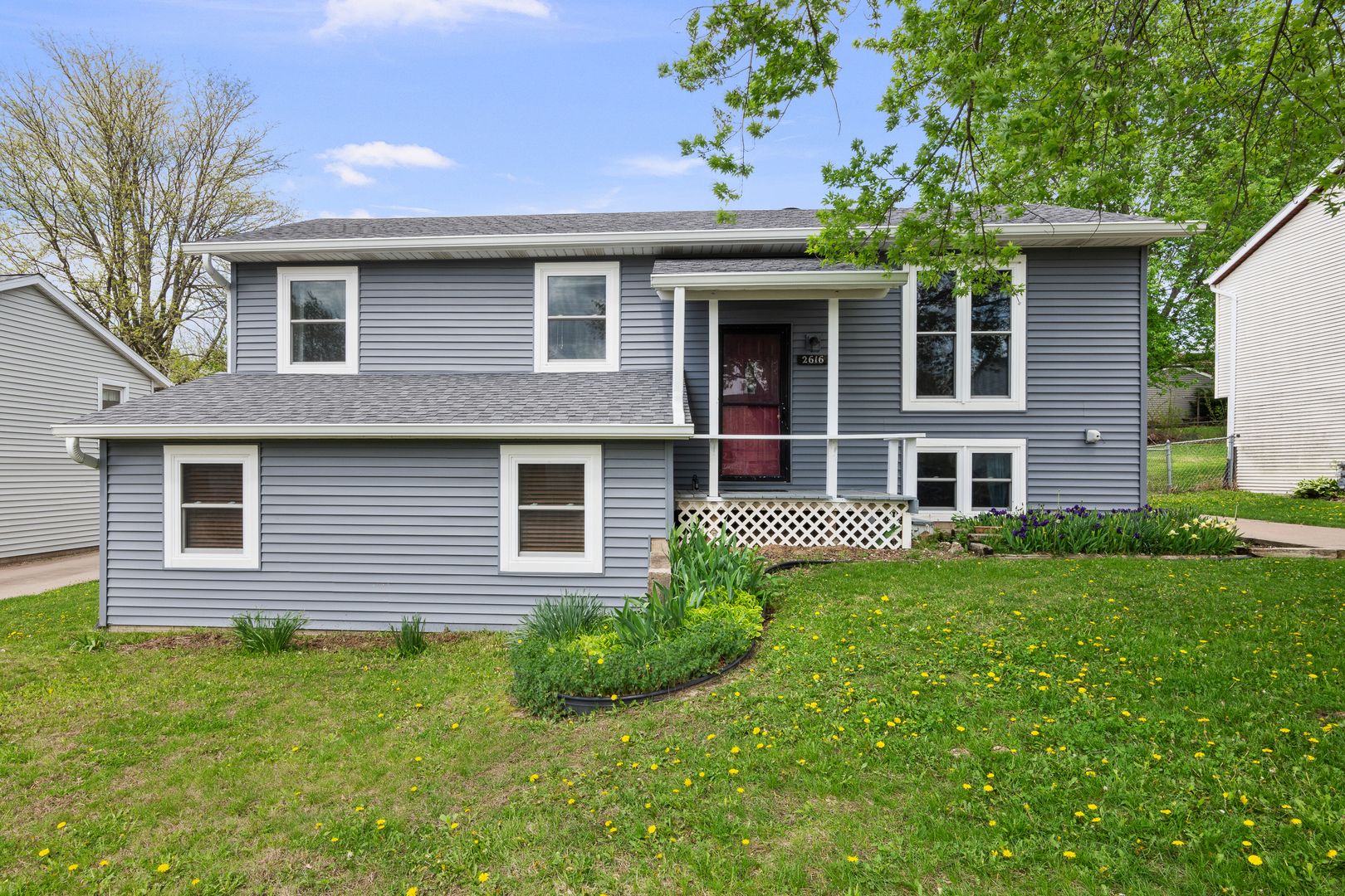 2616 Sheffield Drive — Davenport, IA 52806