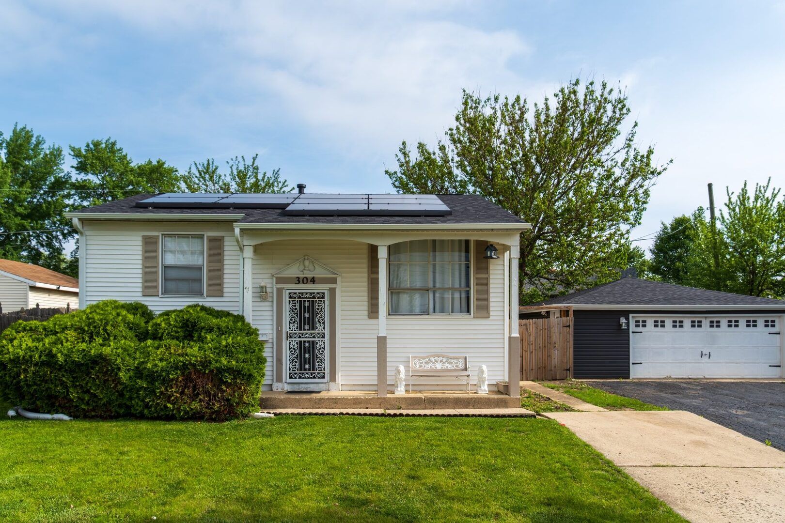 304 Hamrick Avenue — Romeoville, IL 60446