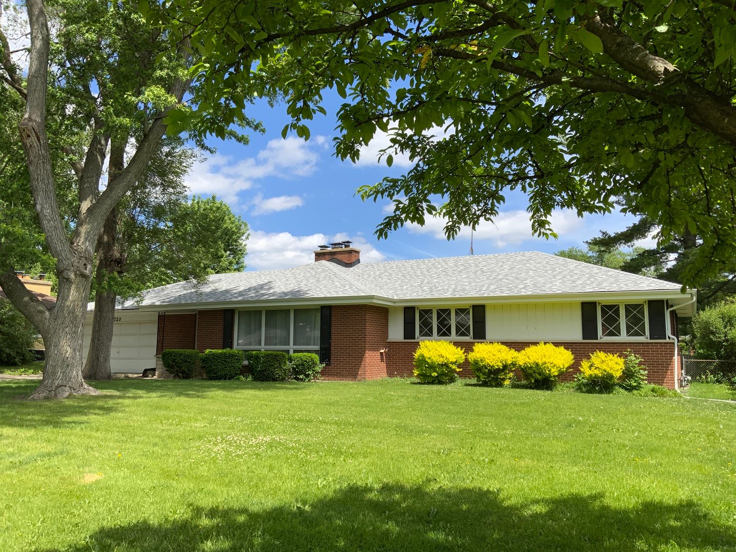720 Mcclaran Avenue — Aurora, IL 60506