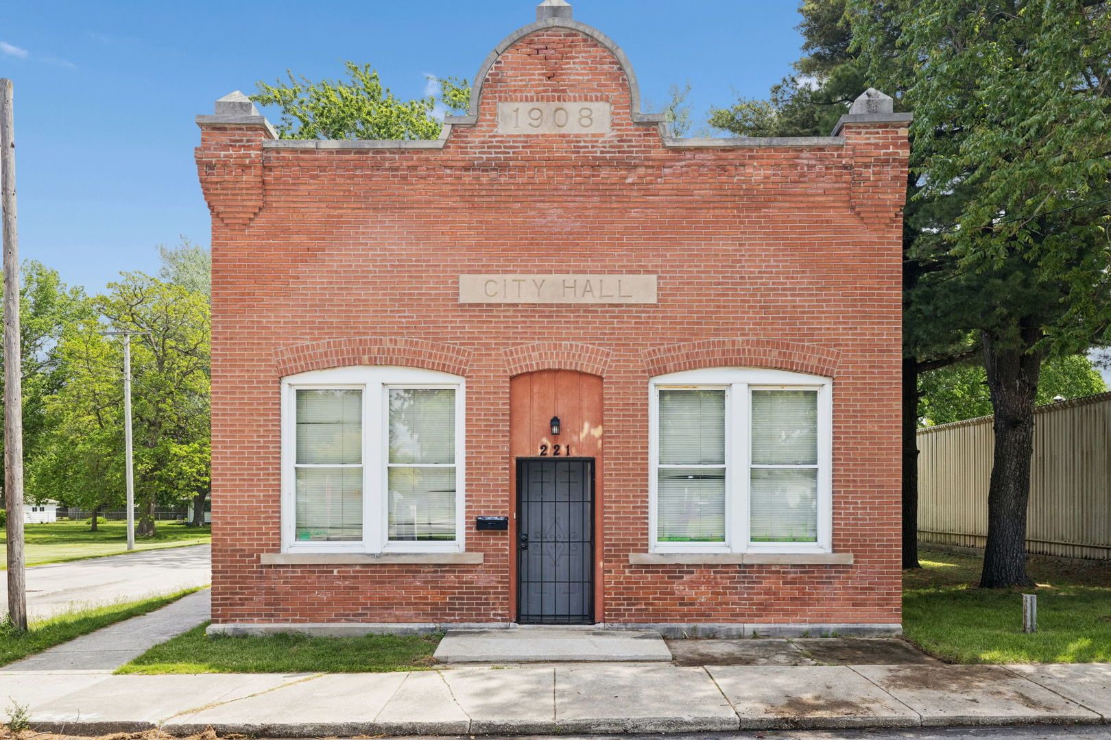 221 N Mitchell Street — Braceville, IL 60407