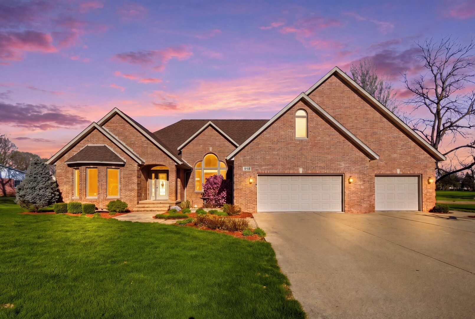 918 Melody Hills Drive — Fulton, IL 61252
