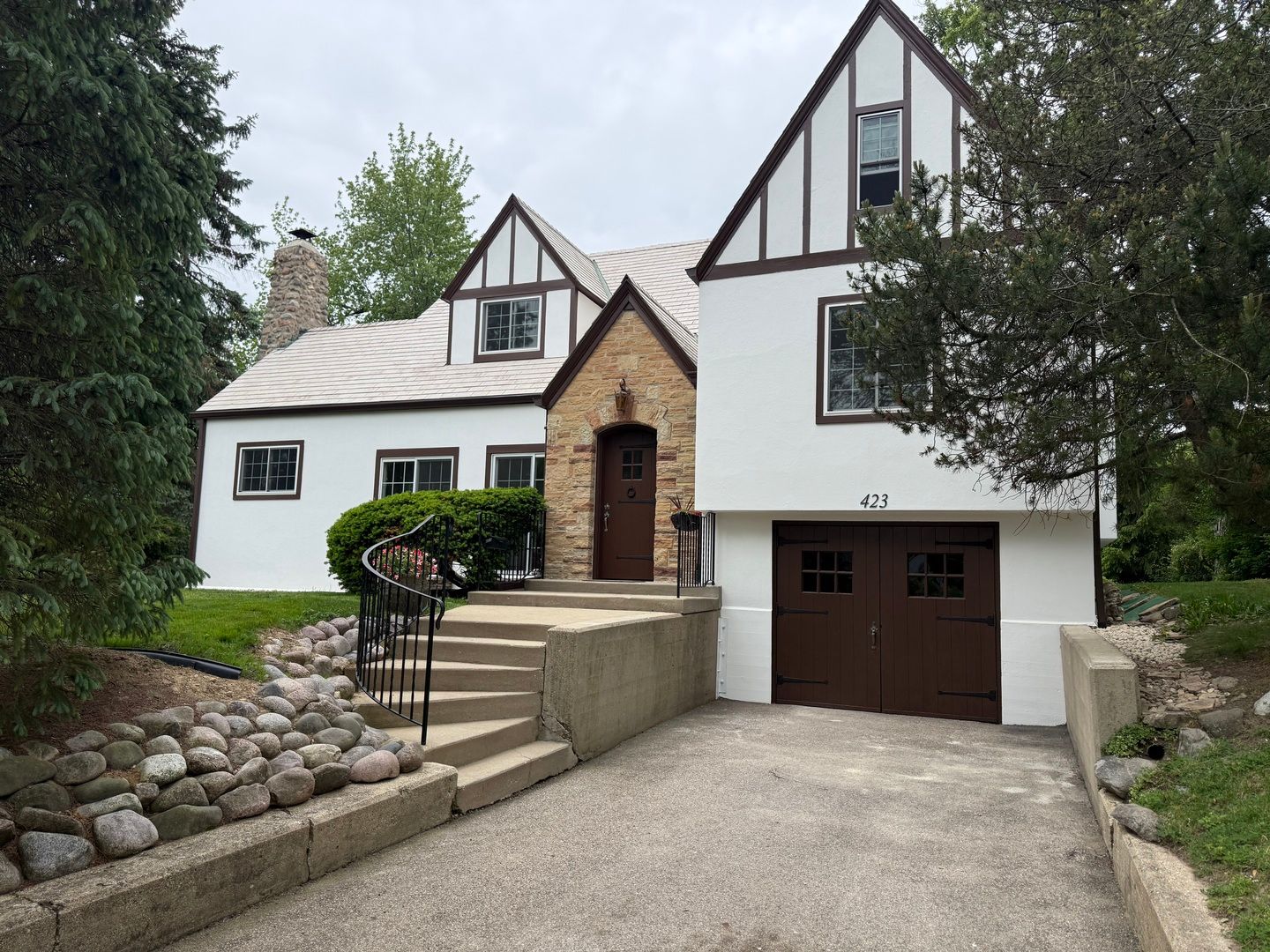 423 Winsor Drive — Antioch, IL 60002