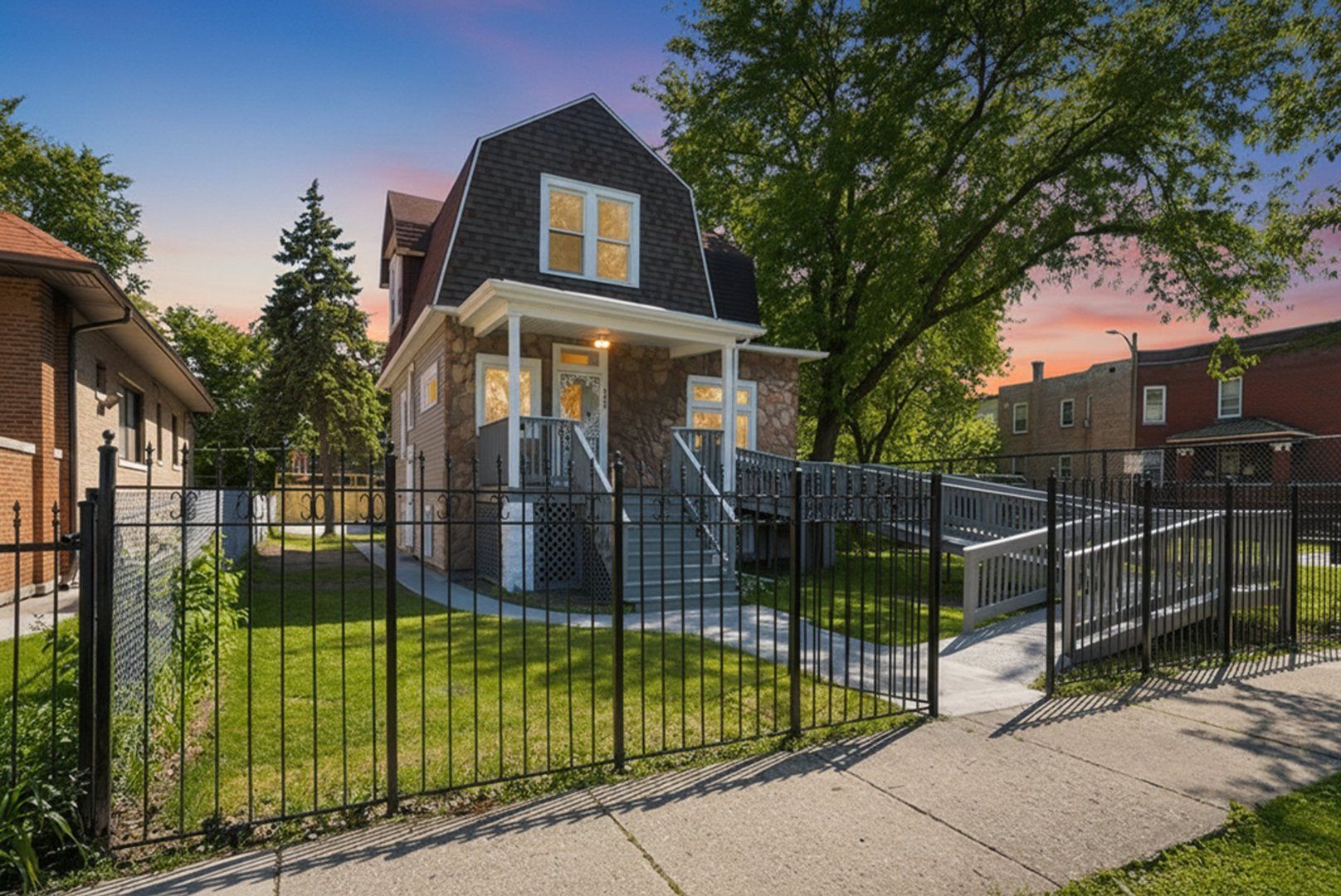 5943 W Huron Street — Chicago, IL 60644