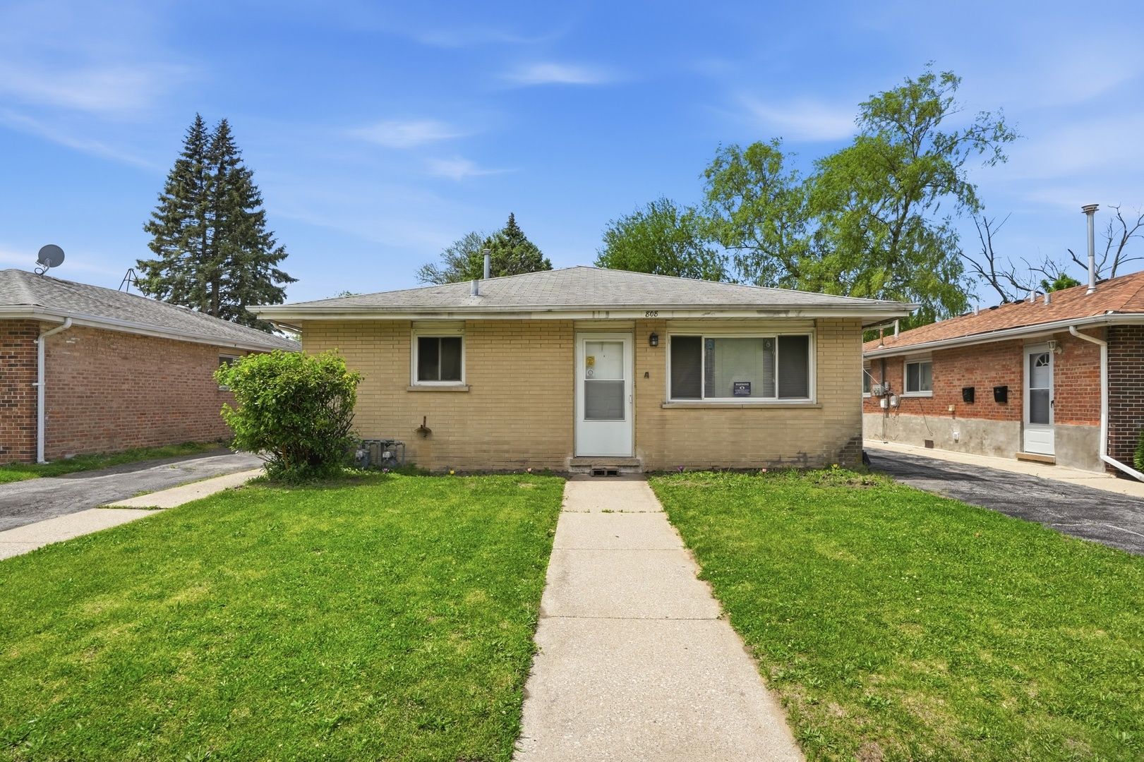808 Mackinaw Avenue — Calumet City, IL 60409