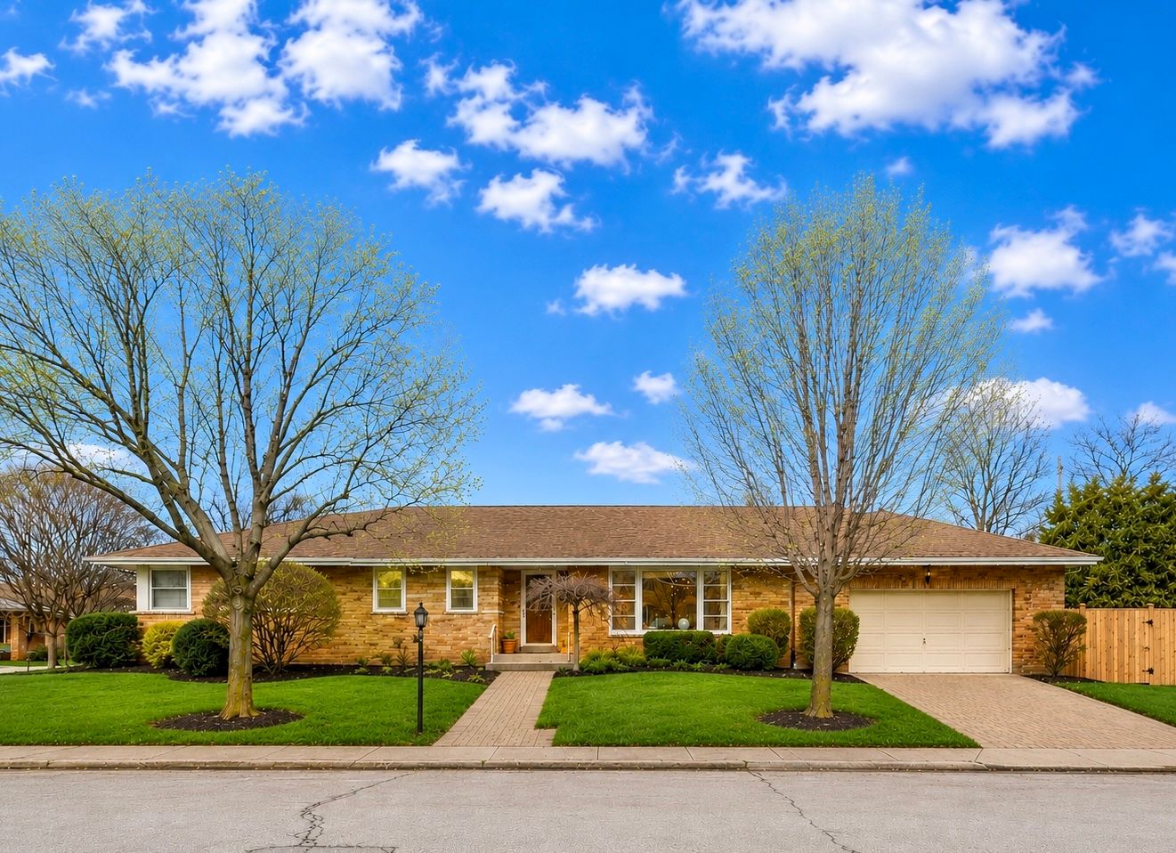7303 N Kedvale Avenue — Lincolnwood, IL 60712