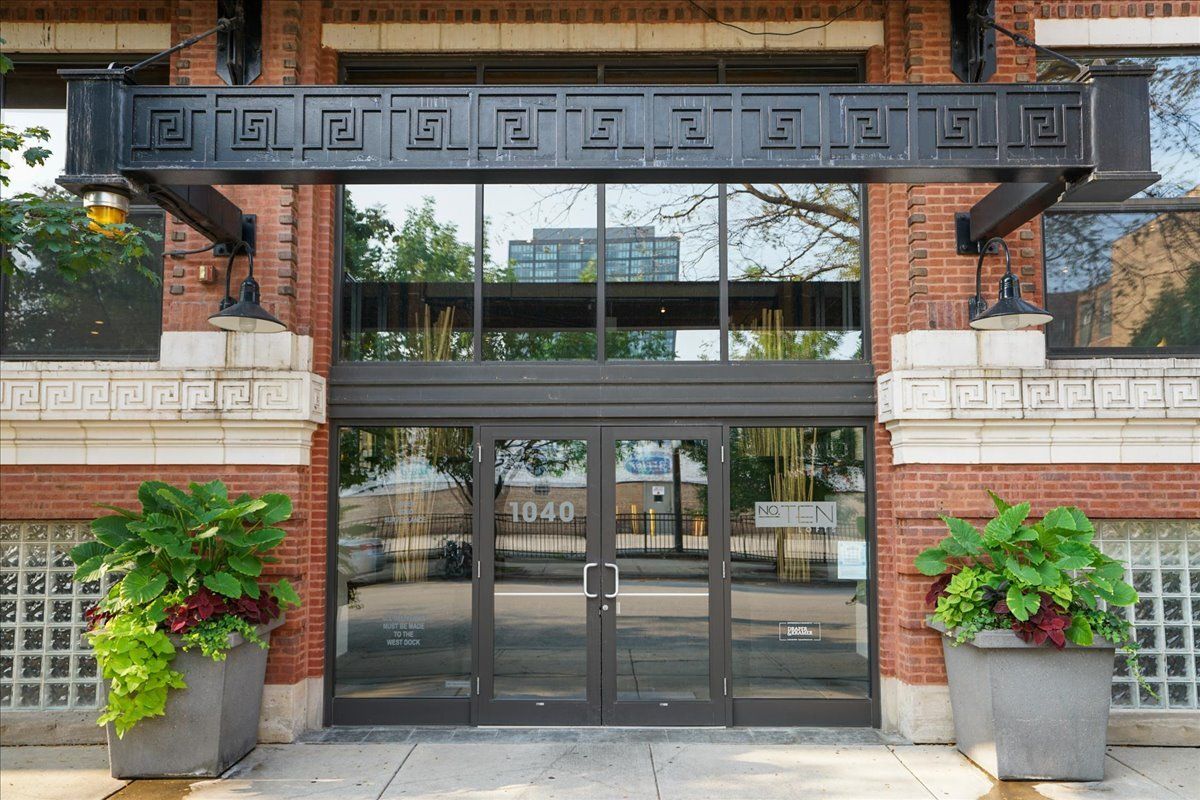 1040 W Adams Street #344 — Chicago, IL 60607