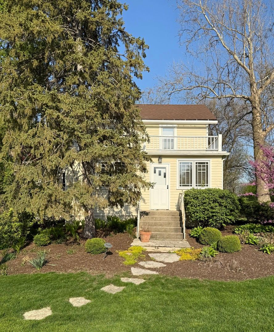 3961 Fairview Avenue — Downers Grove, IL 60515