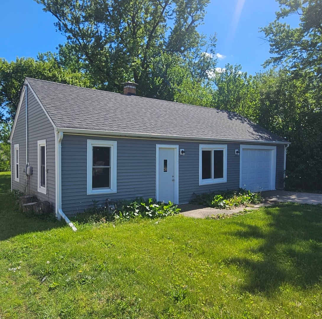 639 COLONIAL Drive — Machesney Park, IL 61115