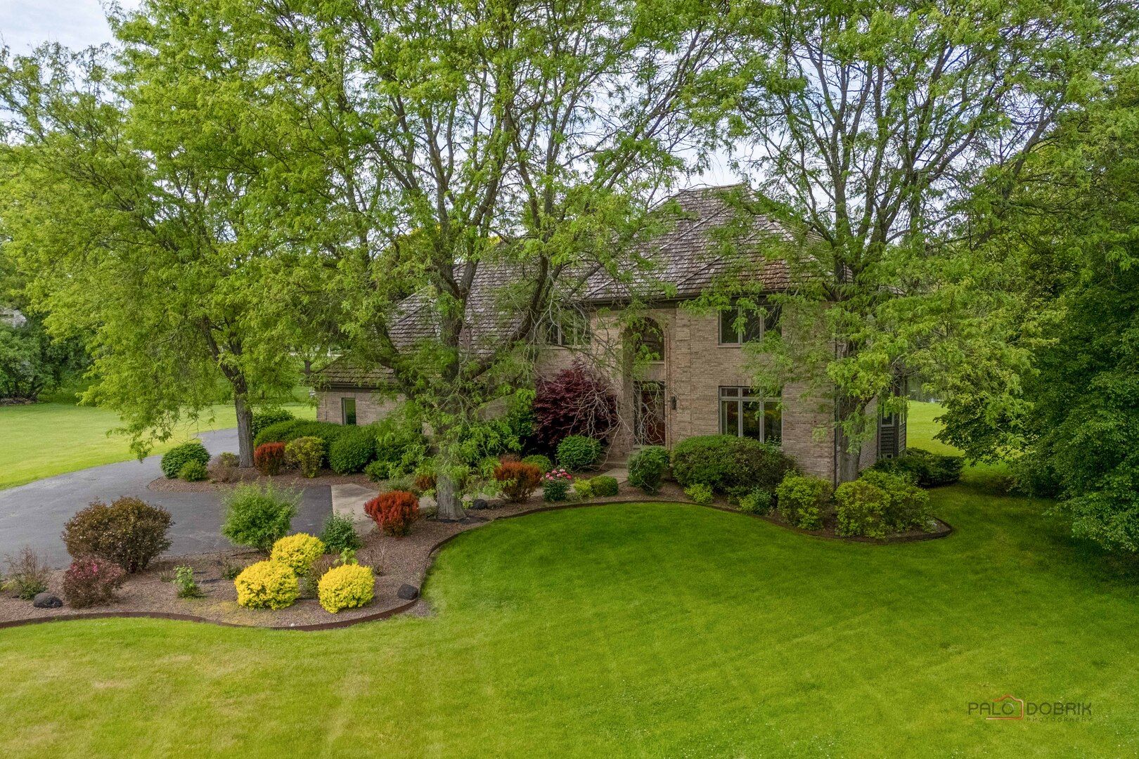 5420 Belmont Court — Libertyville, IL 60048