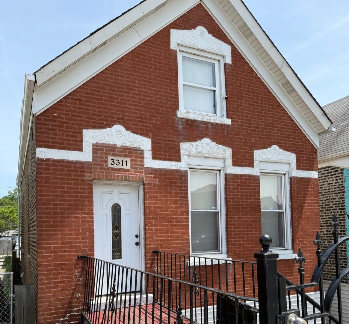 3311 S Damen Avenue — Chicago, IL 60608