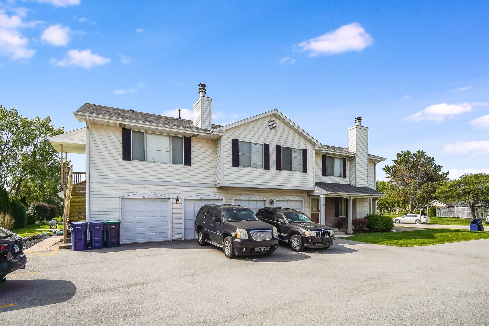 103 Red Barn Road #103 — Matteson, IL 60443