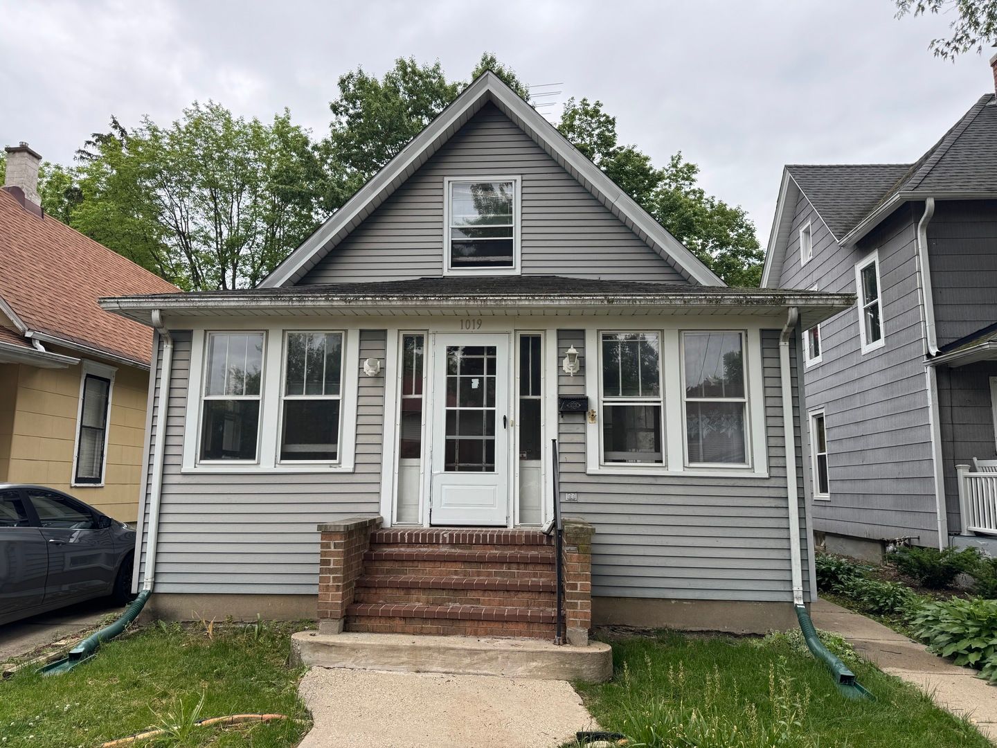 1019 Prospect Street — Elgin, IL 60120