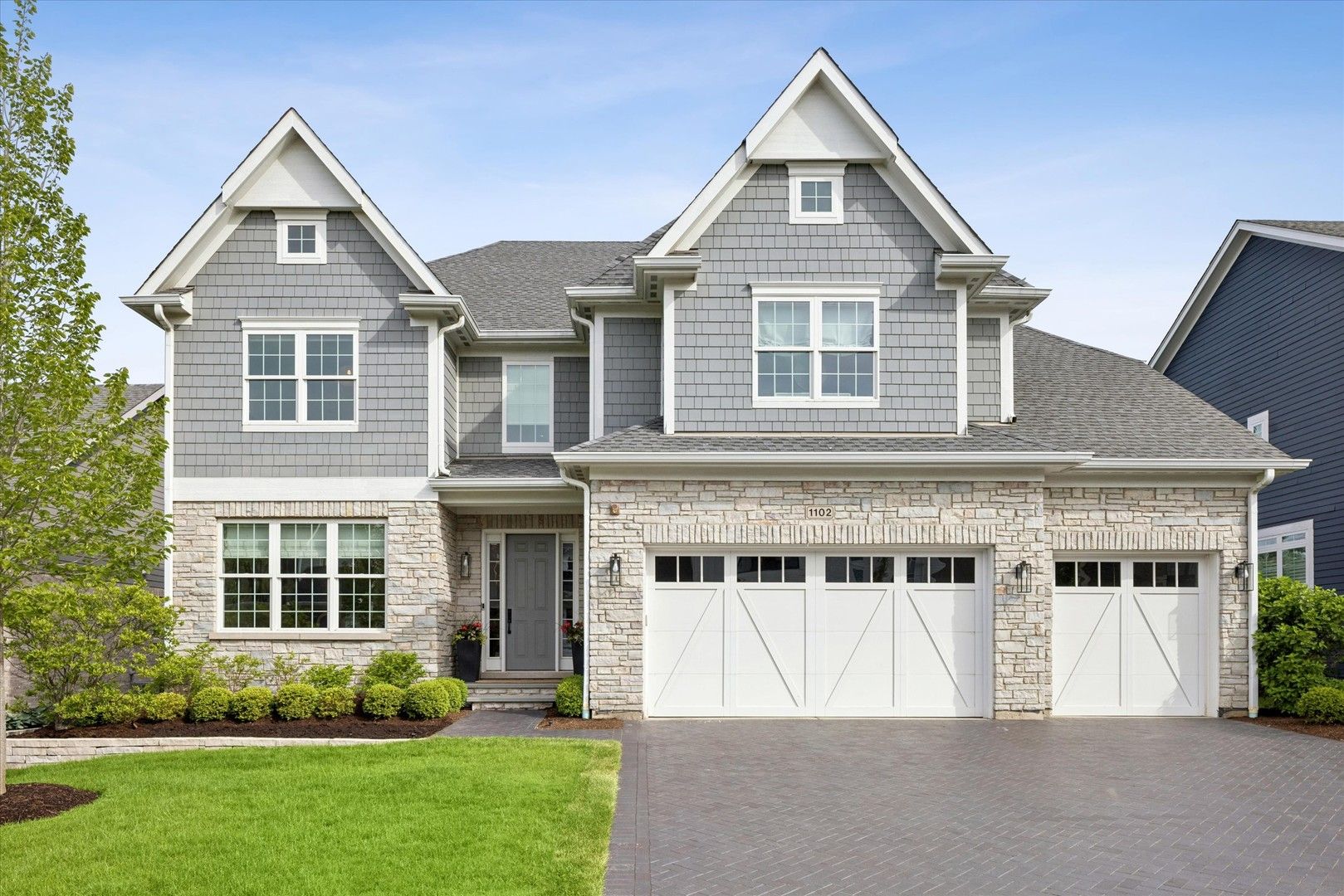 1102 White Pine Lane — Western Springs, IL 60558