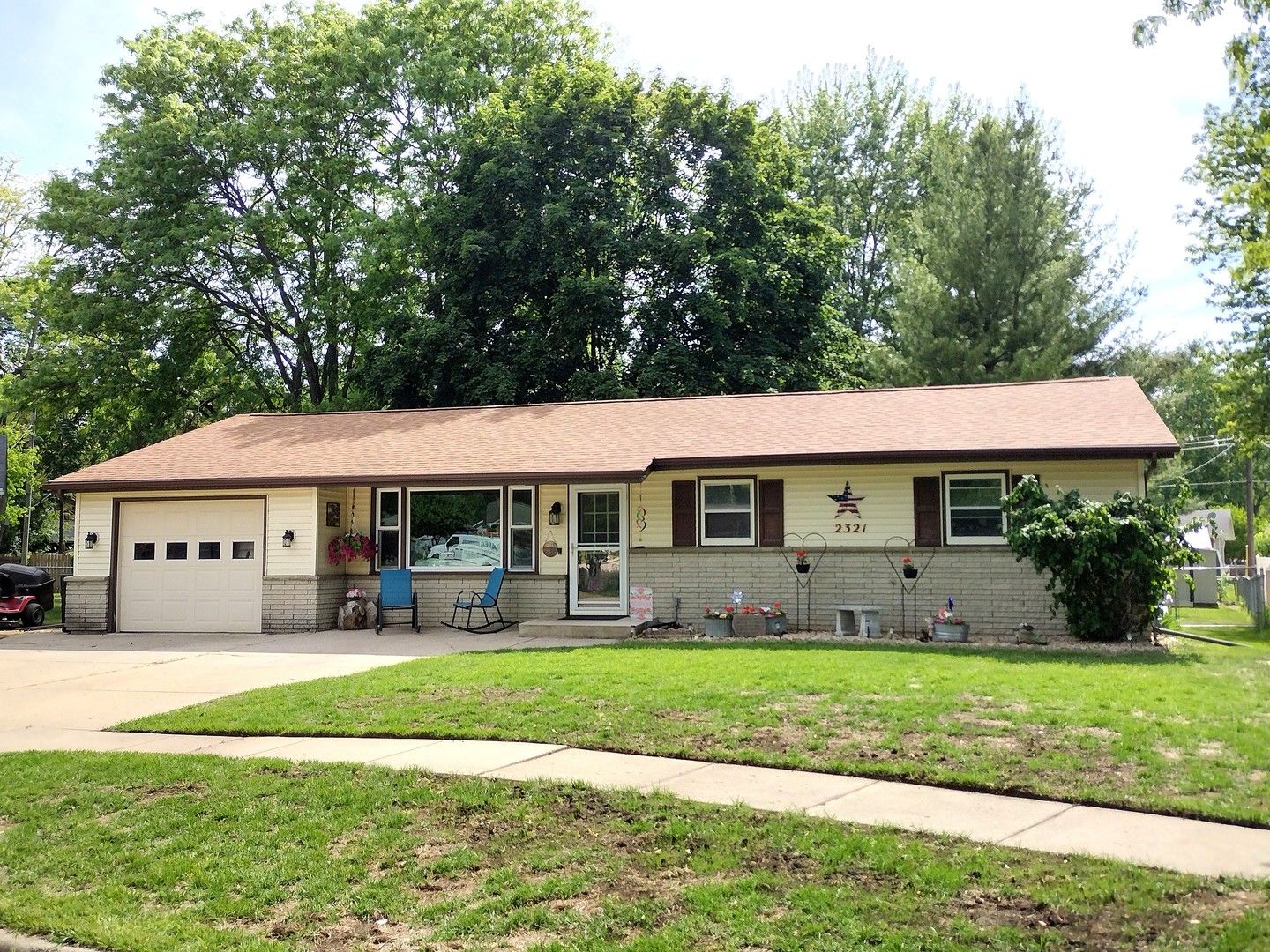 2321 Devon Court — Loves Park, IL 61111