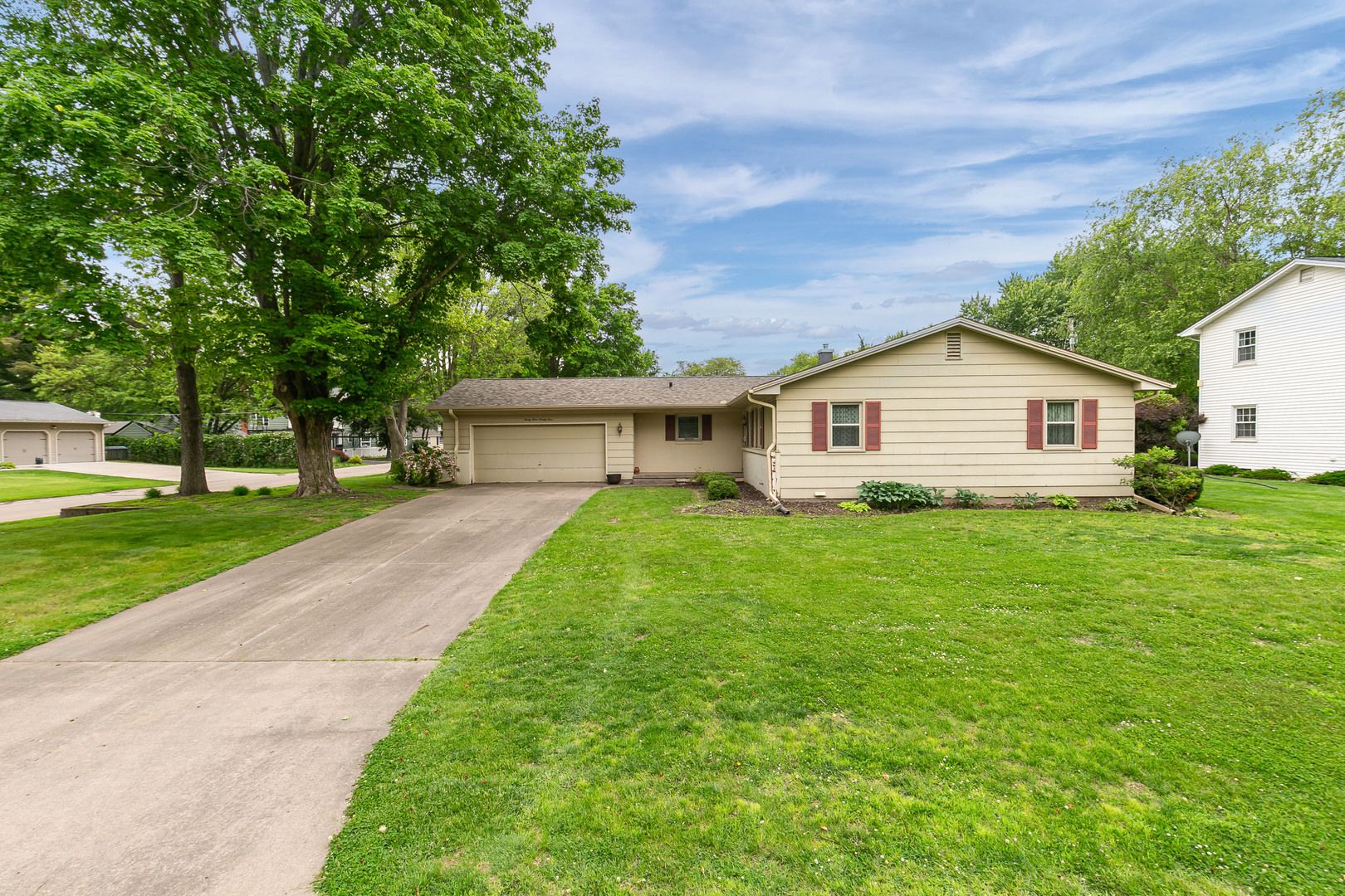 3324 34th Ave Court — Rock Island, IL 61201