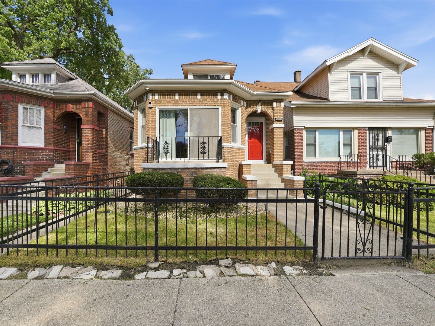 10203 S Sangamon Street — Chicago, IL 60643