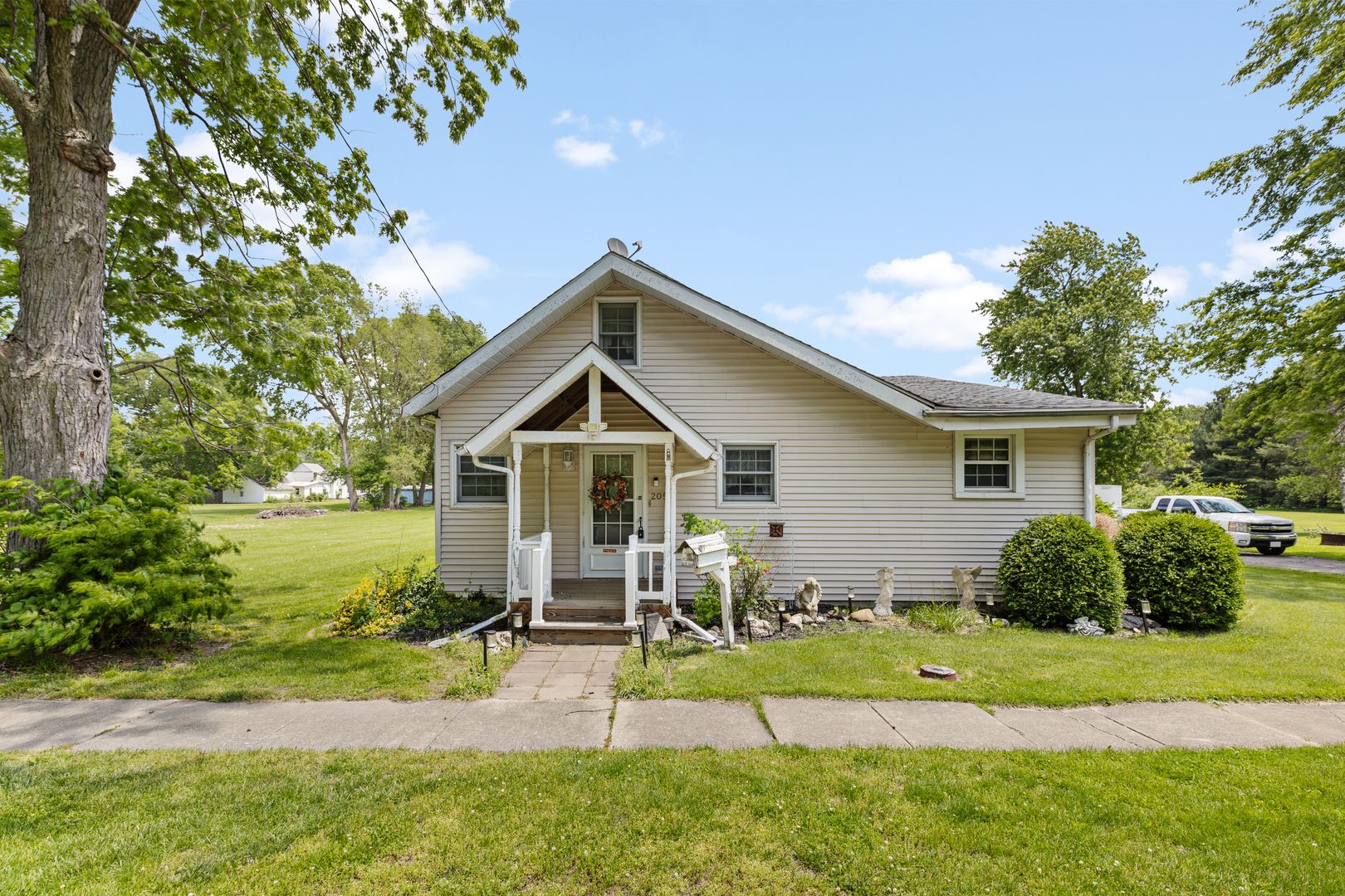 205 N Park Street — Milford, IL 60953