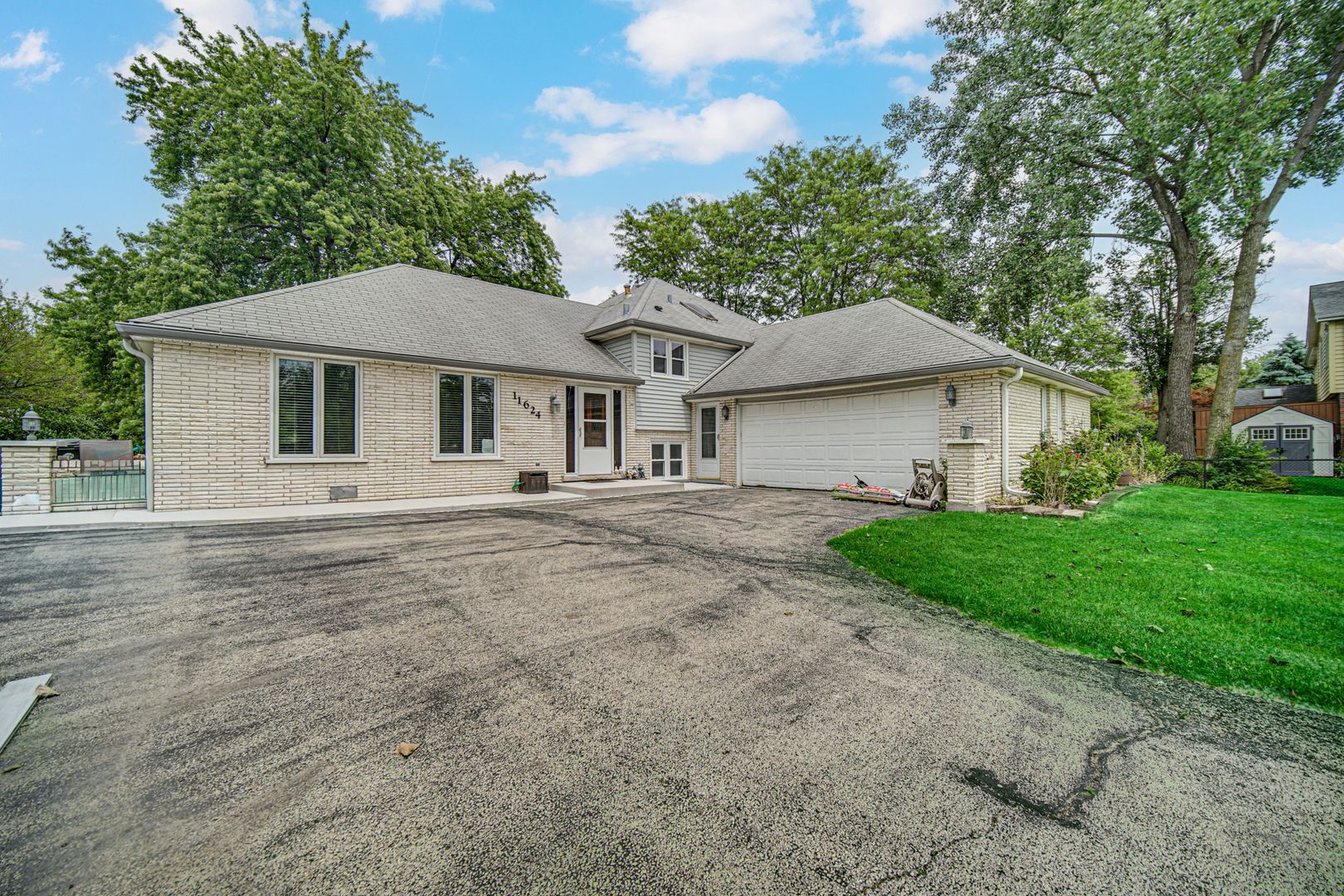 11624 195th Street — Mokena, IL 60448