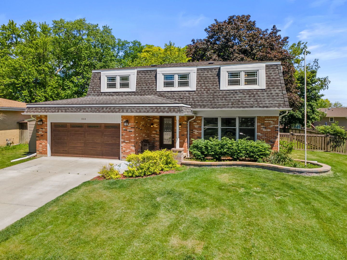 533 N Beck Road — Lindenhurst, IL 60046